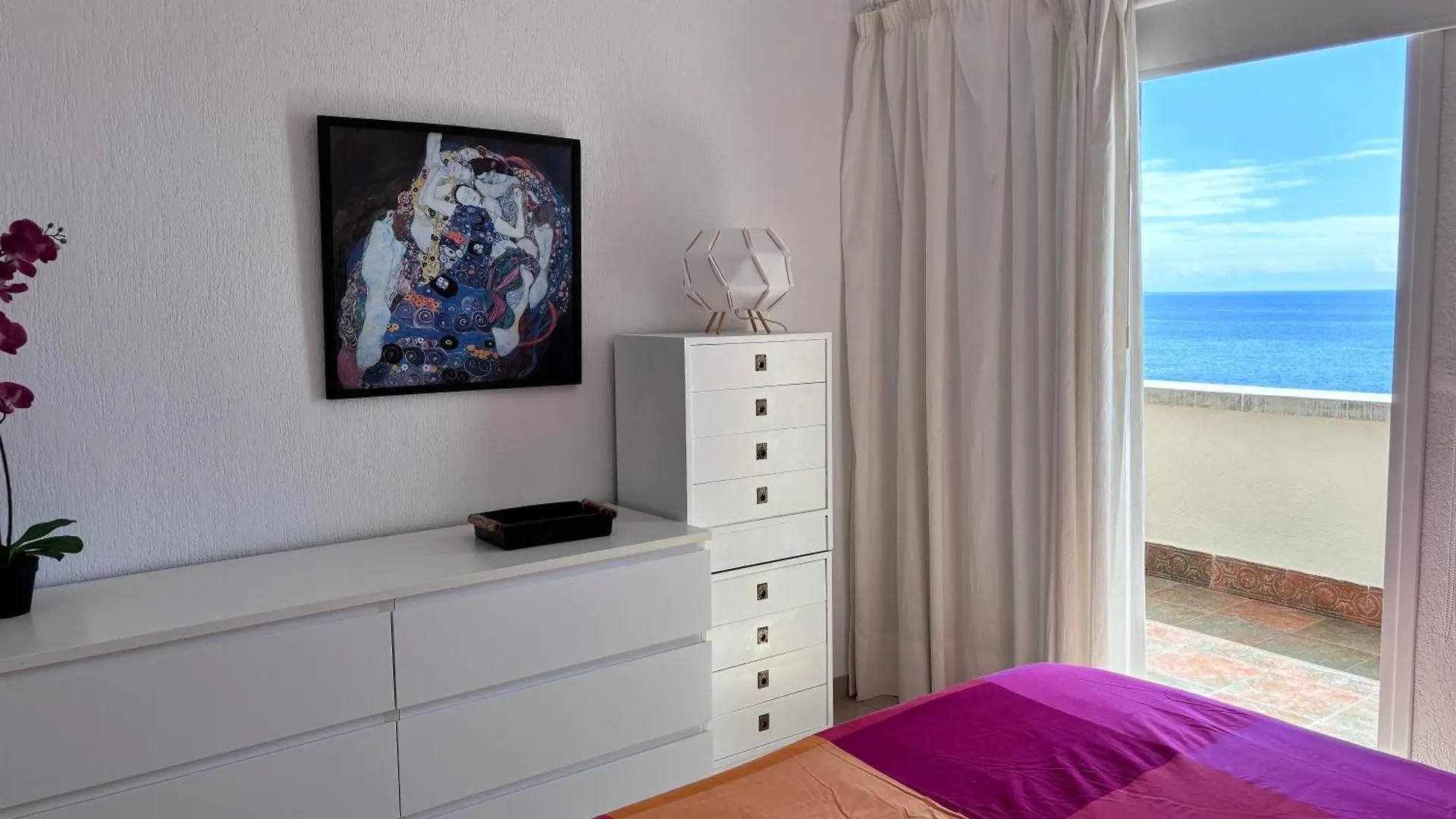 Apartamento En Playa Chica, Las Gaviotas Santa Cruz de Tenerife Spain
